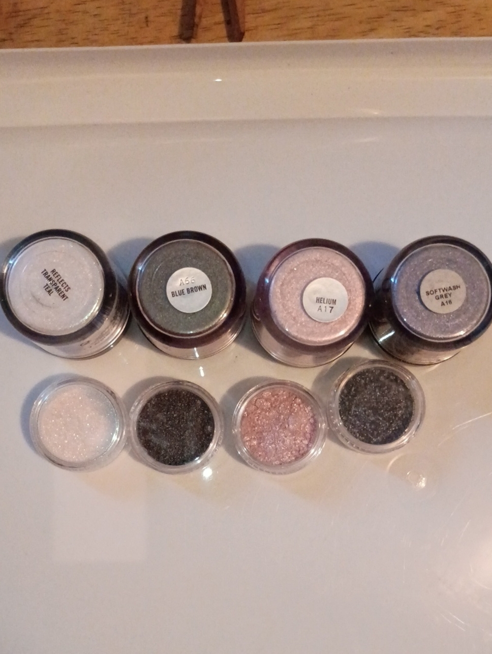 Loose Shimmer Eyeshadow Set - Blue Brown, Pink, Silver, White